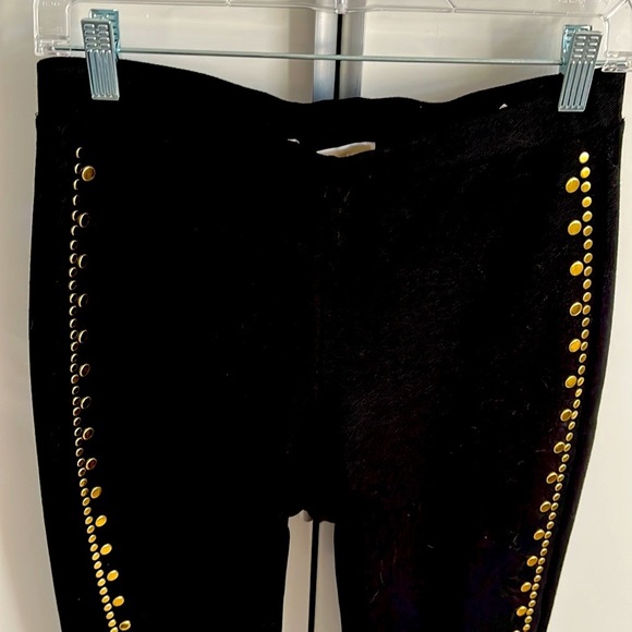 Michael Kors NWOT Gold Studded Black Cotton Pants, Size M - Picture 3 of 9